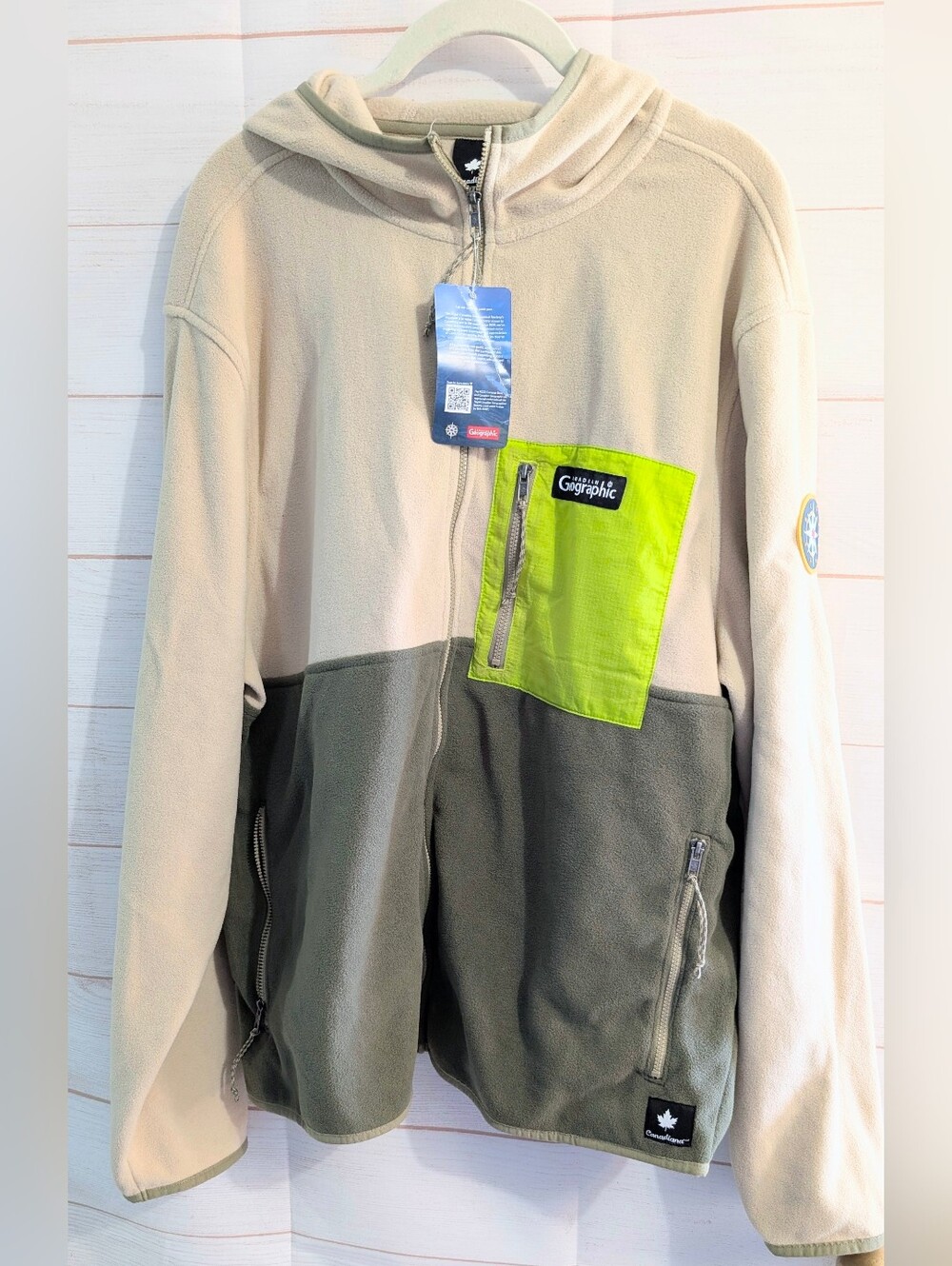 🆕 ❤️ Geographic Beige, Olive & Neon Yellow Chest Pocket Fleece Full Zip Size L